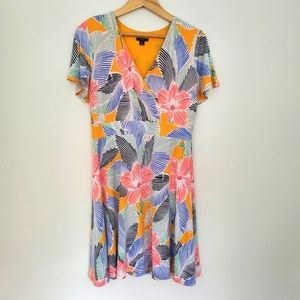 Ann Taylor Petite Floral Dress